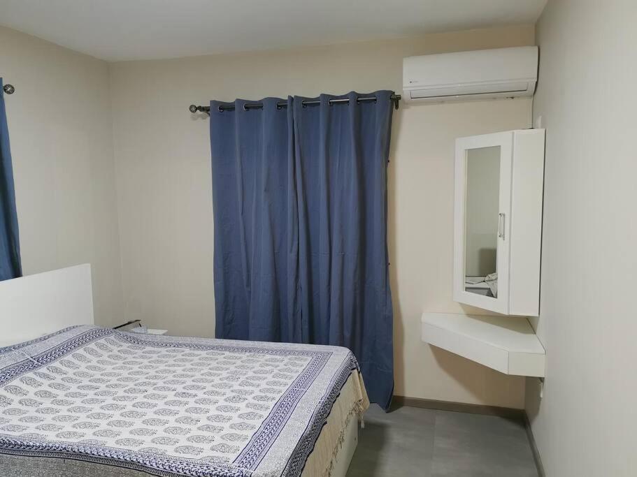 Three bedrooms House on first floor and access to swimming pool view 4