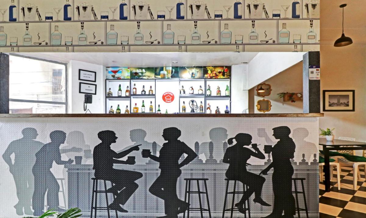 bar