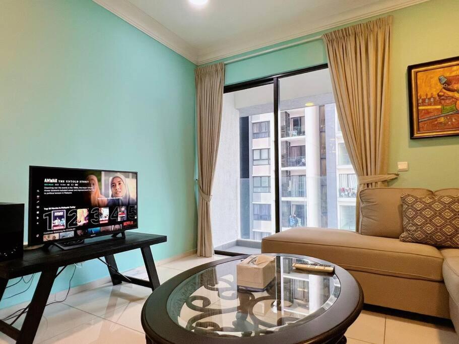 Homely 2BR Heritage D'Sara @ Link to MRT, Near Thomson Hospital & Sungai Buloh Hospital photo 5