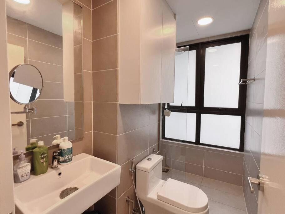 Homely 2BR Heritage D'Sara @ Link to MRT, Near Thomson Hospital & Sungai Buloh Hospital photo 8