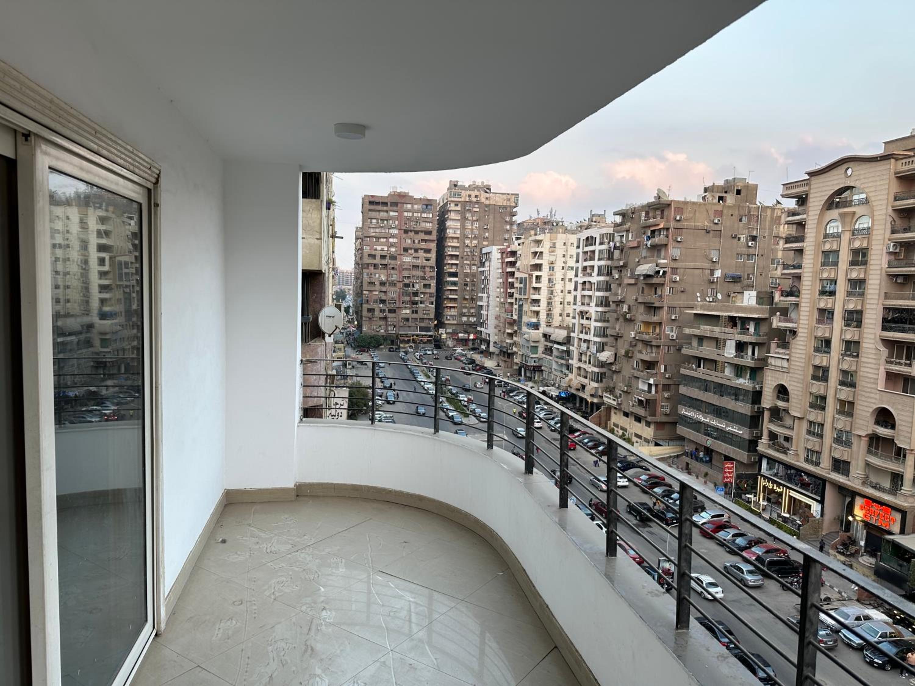 Queen plaza Nasr City