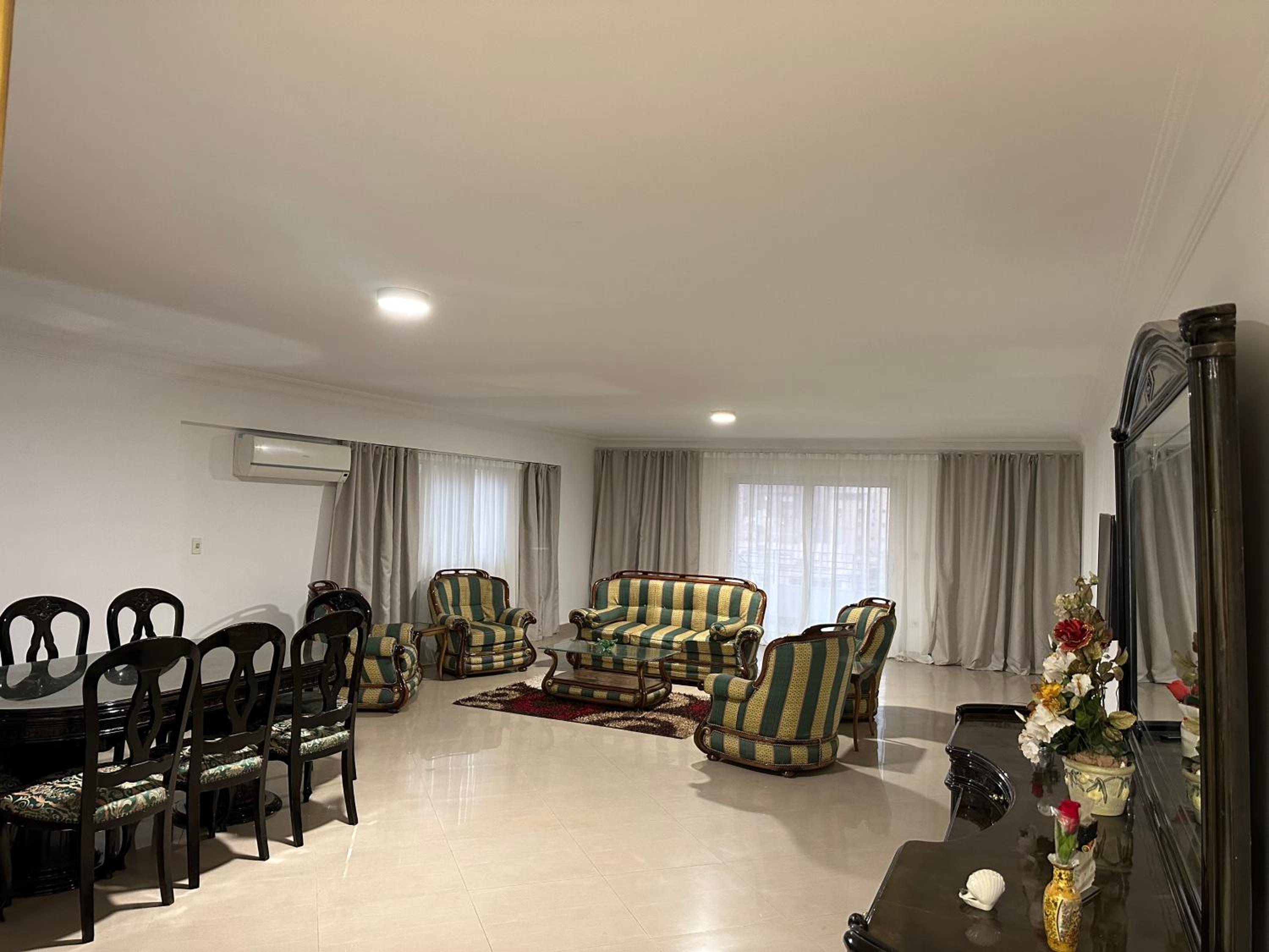 Queen plaza Nasr City