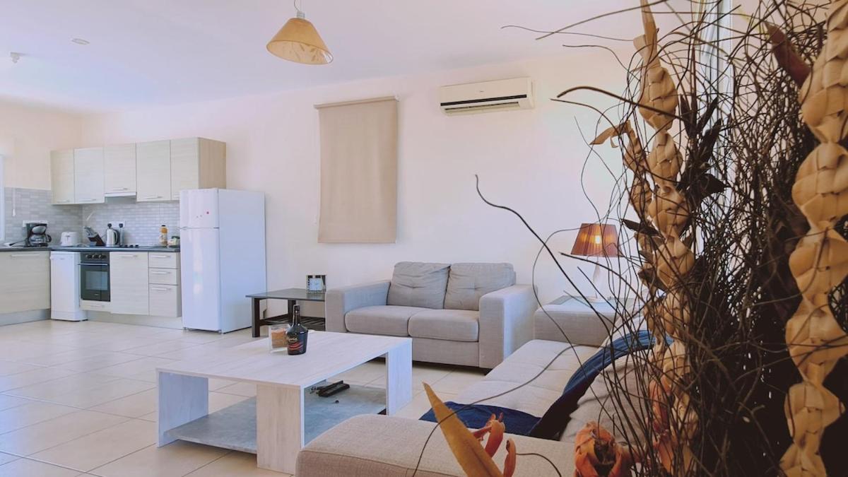 STAY Sunny Bay Villa