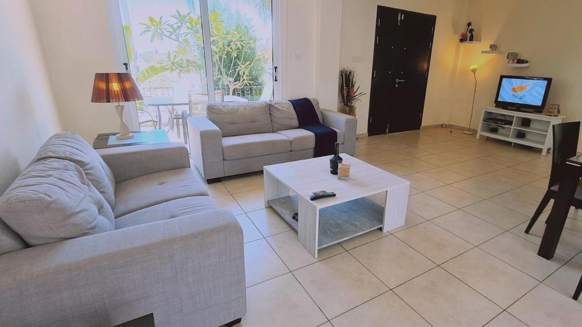 STAY Sunny Bay Villa