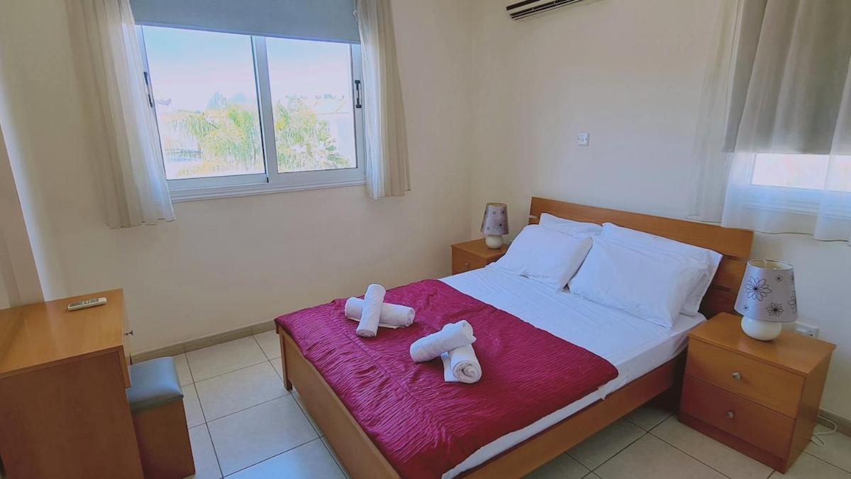 STAY Sunny Bay Villa