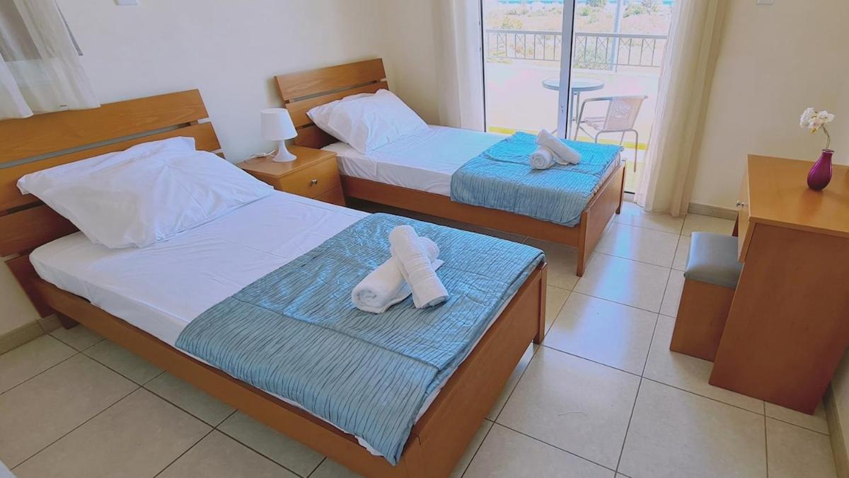 STAY Sunny Bay Villa