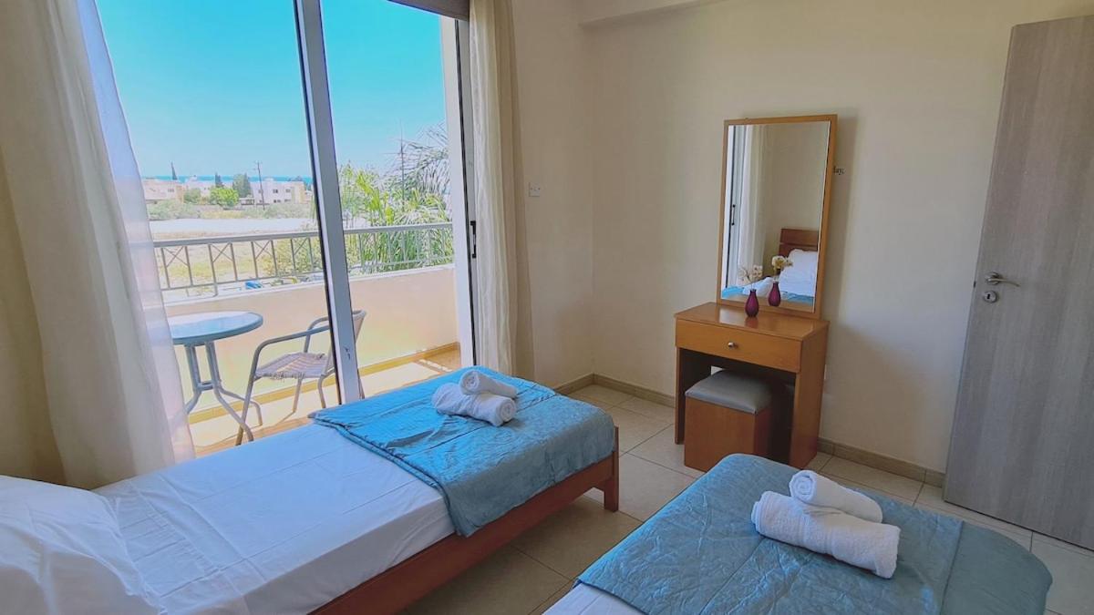 STAY Sunny Bay Villa