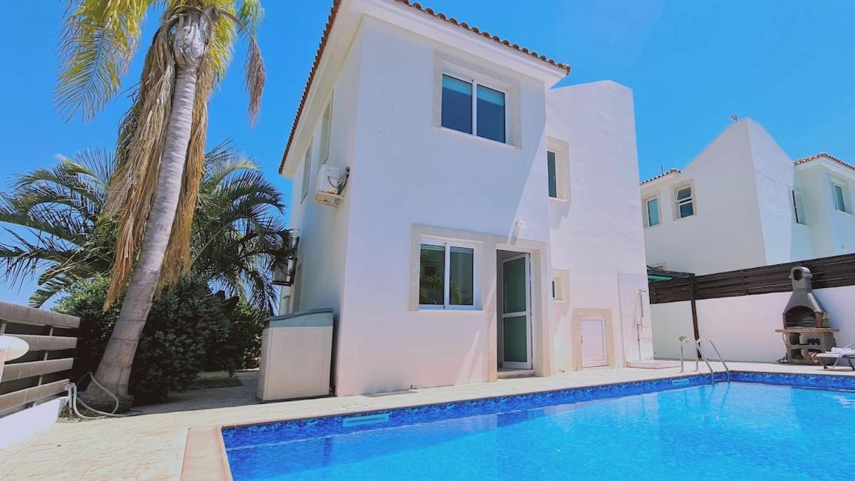 STAY Sunny Bay Villa