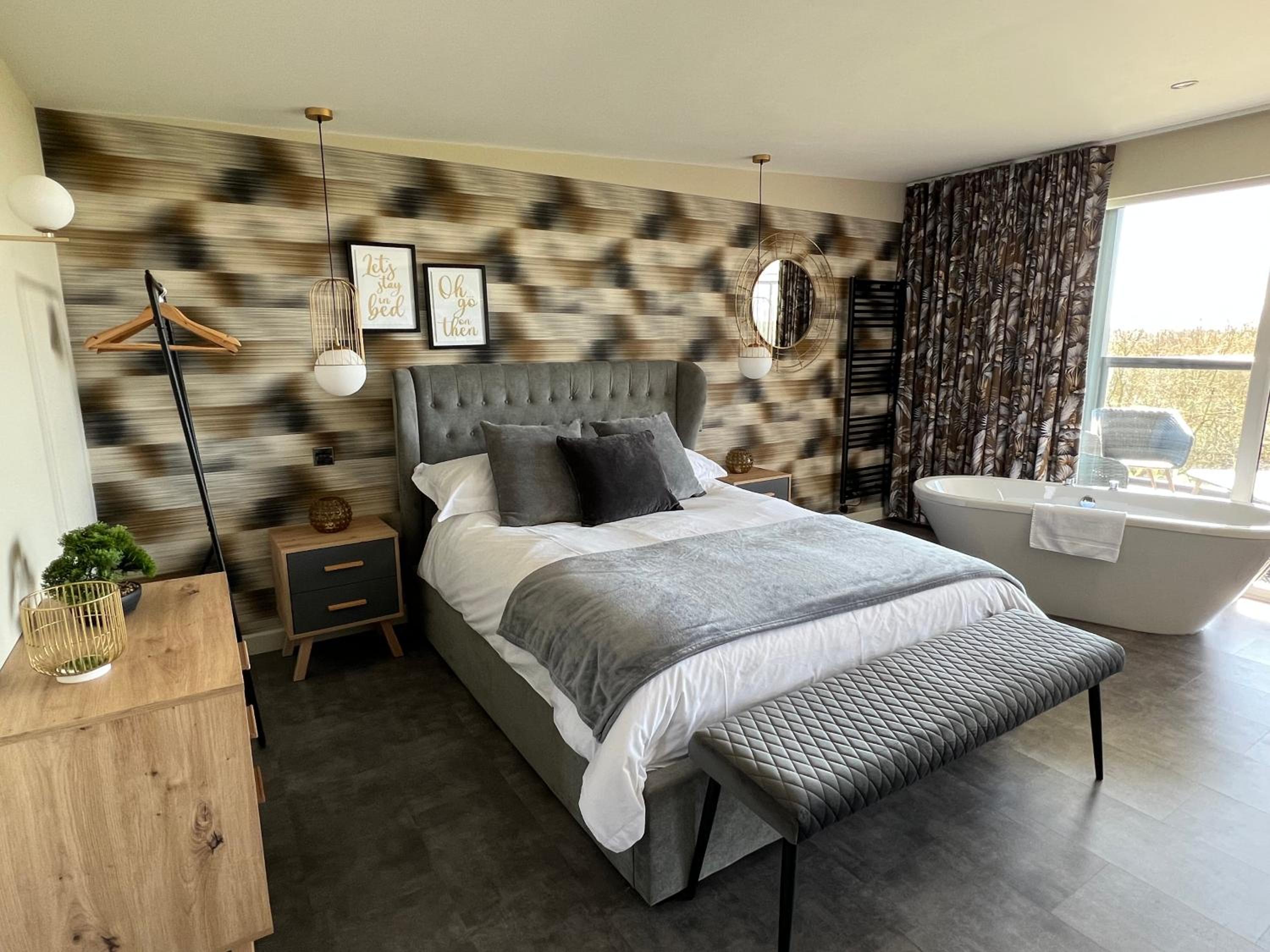 Loudoun Mains Luxury Lodges view 4
