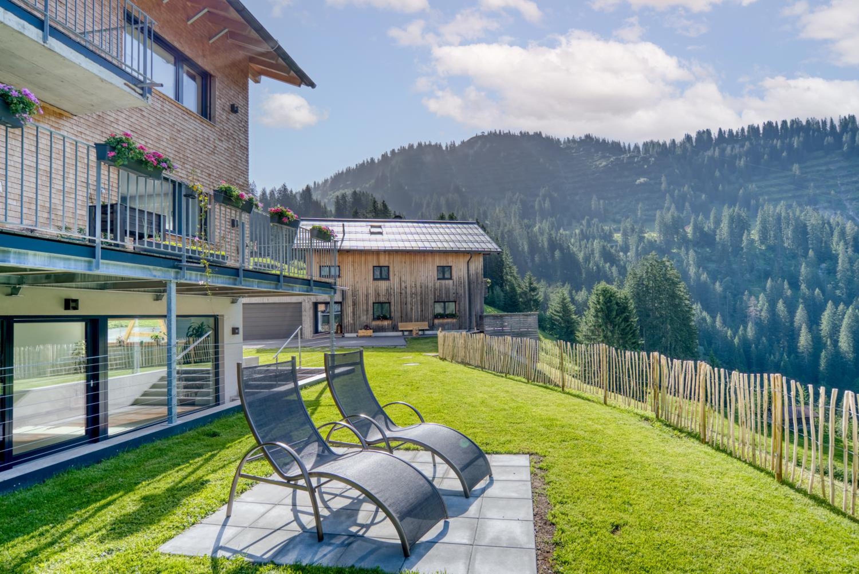HuS23 view 2