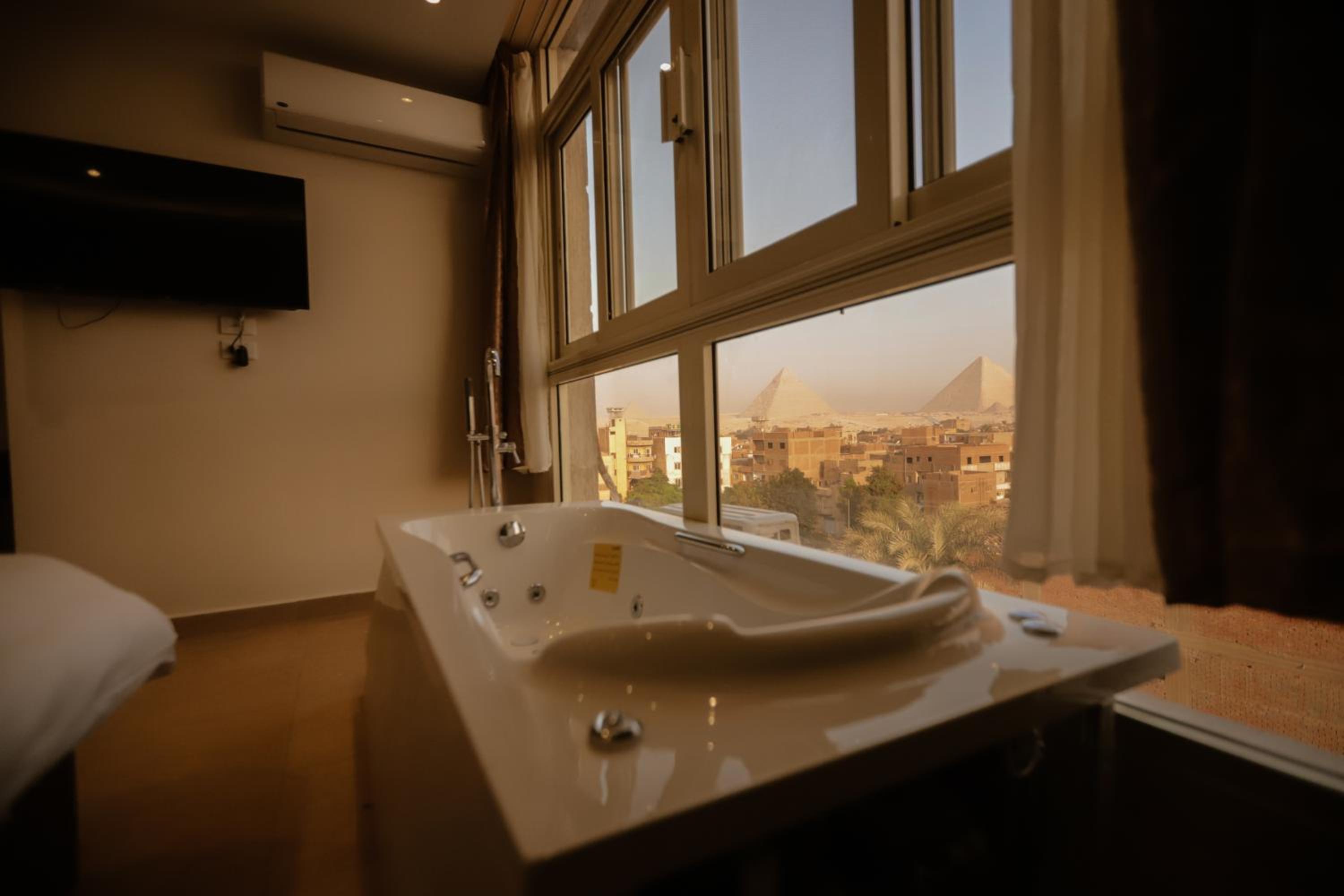 King Khafren View INN — 12