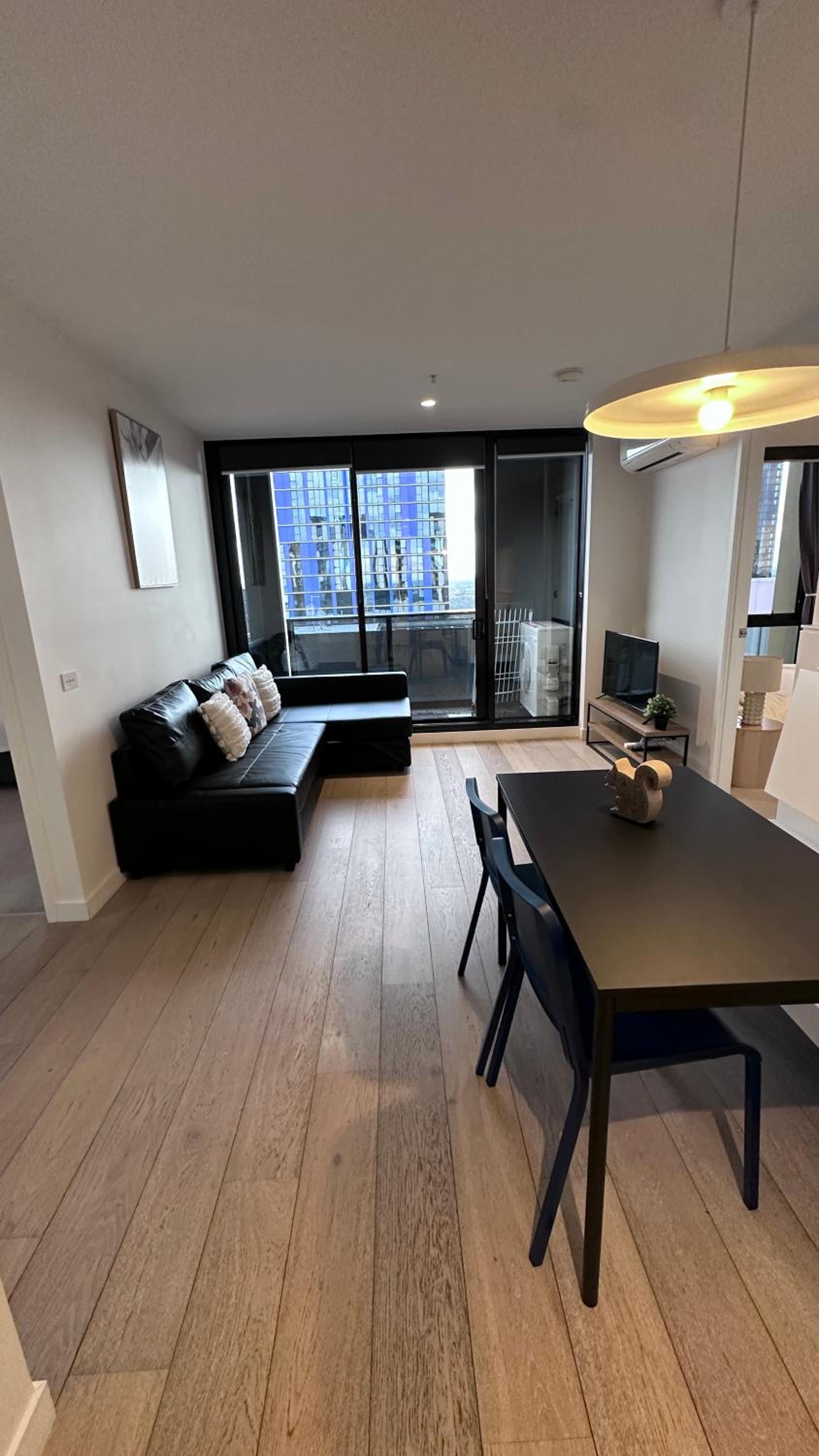Nest Apartments MEET Empire
