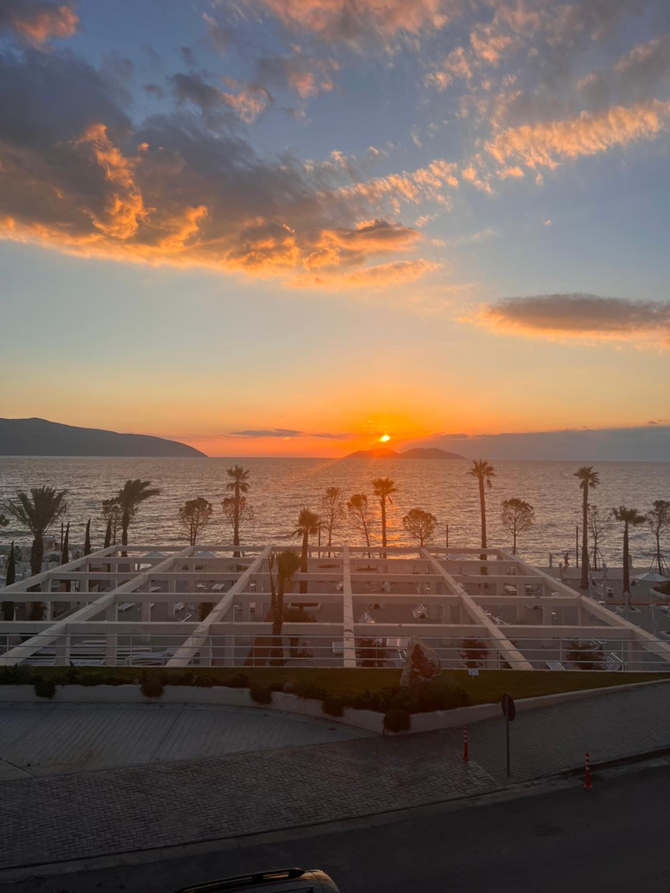 Sunset Resort