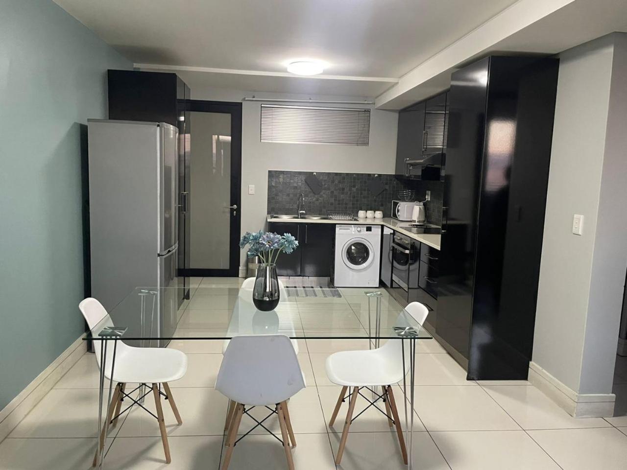 104at77 Independence Street - Windhoek view 5