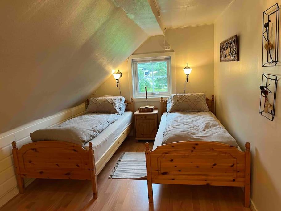 Nakkentunet - familievennlig hus på gårdstun.