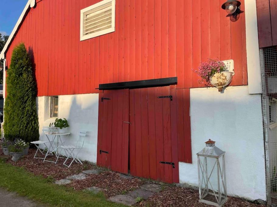 Nakkentunet - familievennlig hus på gårdstun.
