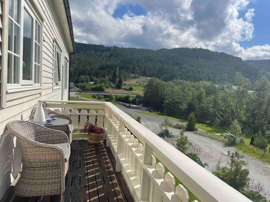 Nakkentunet - familievennlig hus på gårdstun.