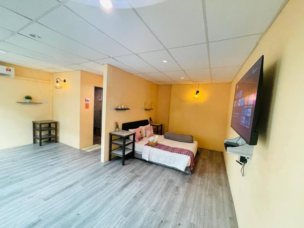 Loft Pals Urbanstay Lodge, Kapit, photo 131