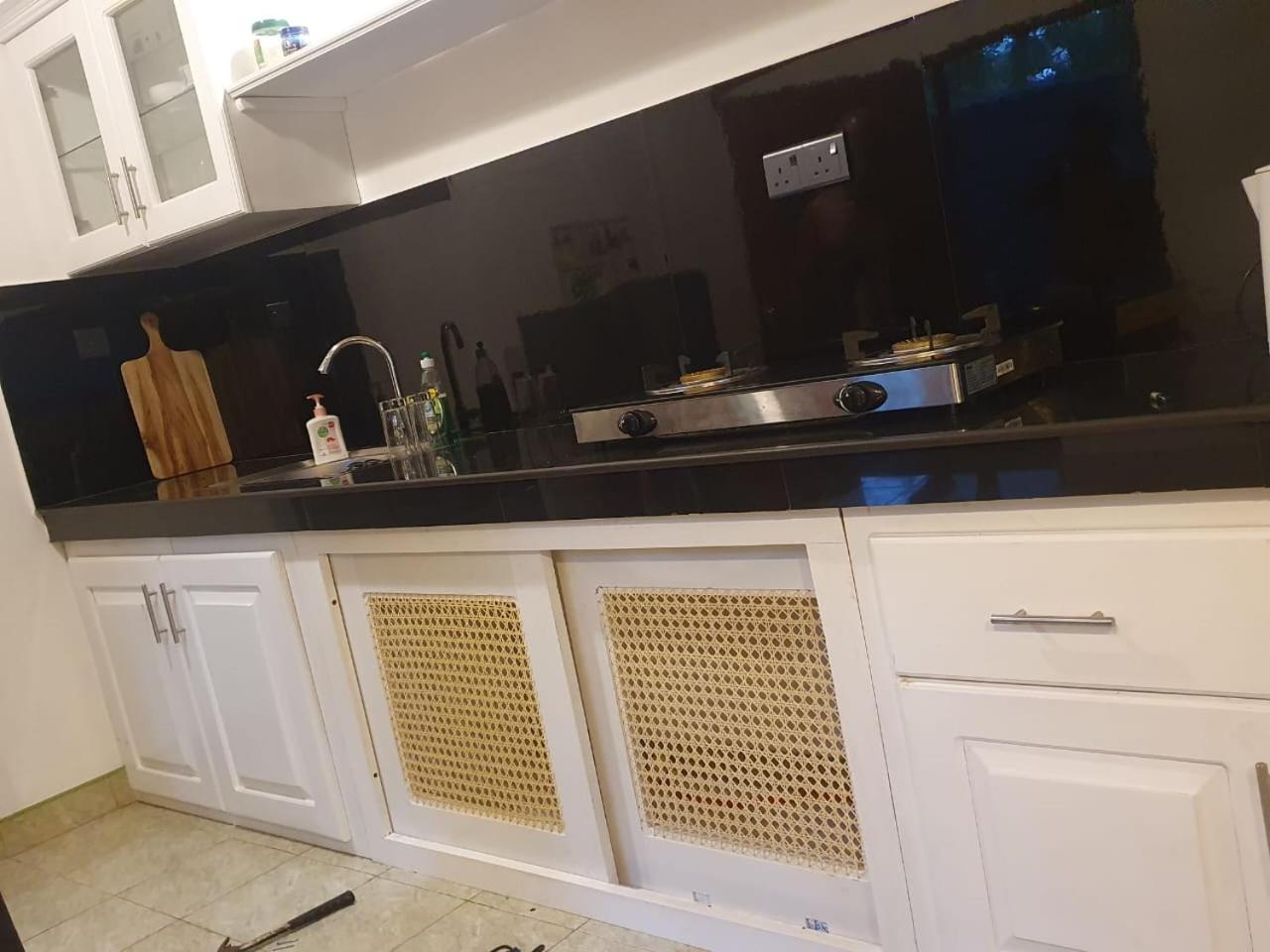 Damithshouse
