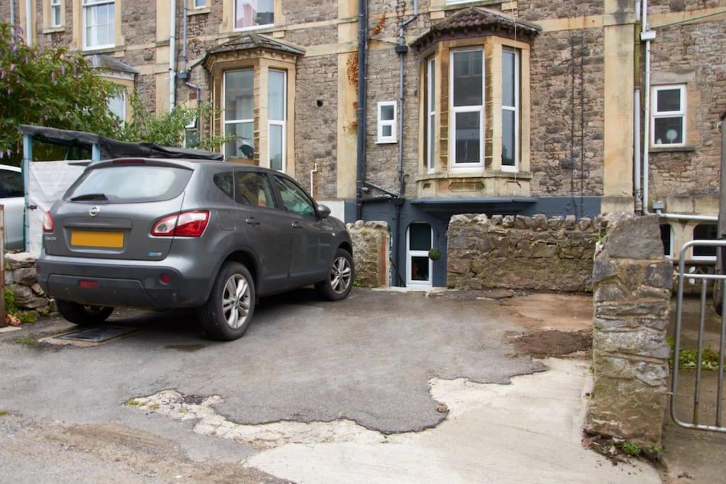 Knightstone Apartment