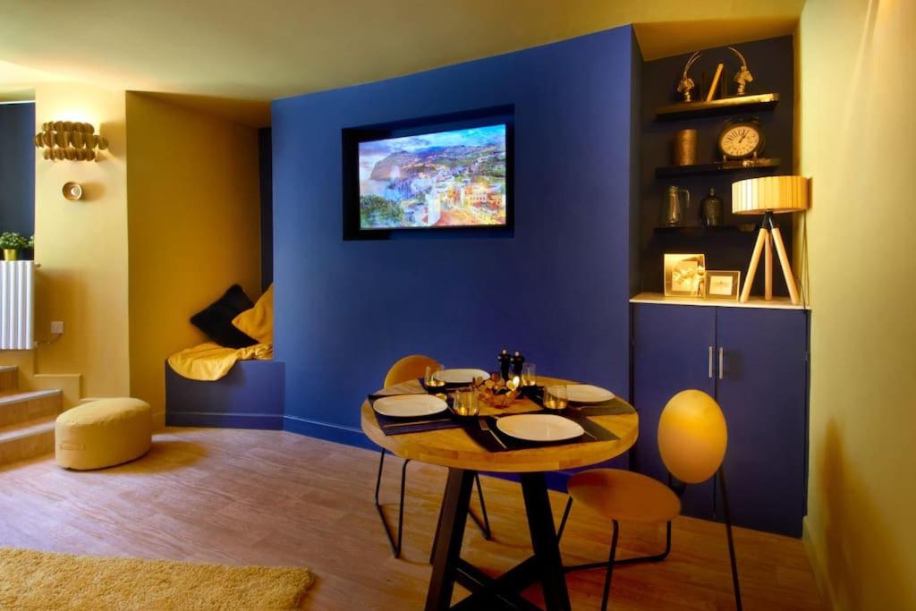 Knightstone Apartment
