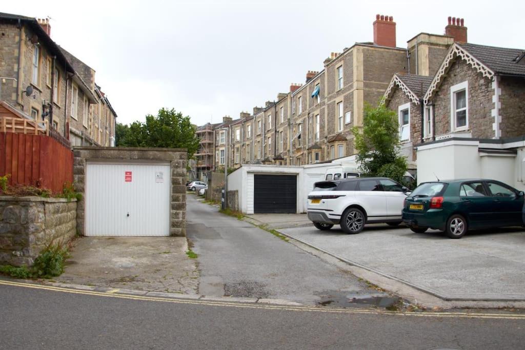 Knightstone Apartment