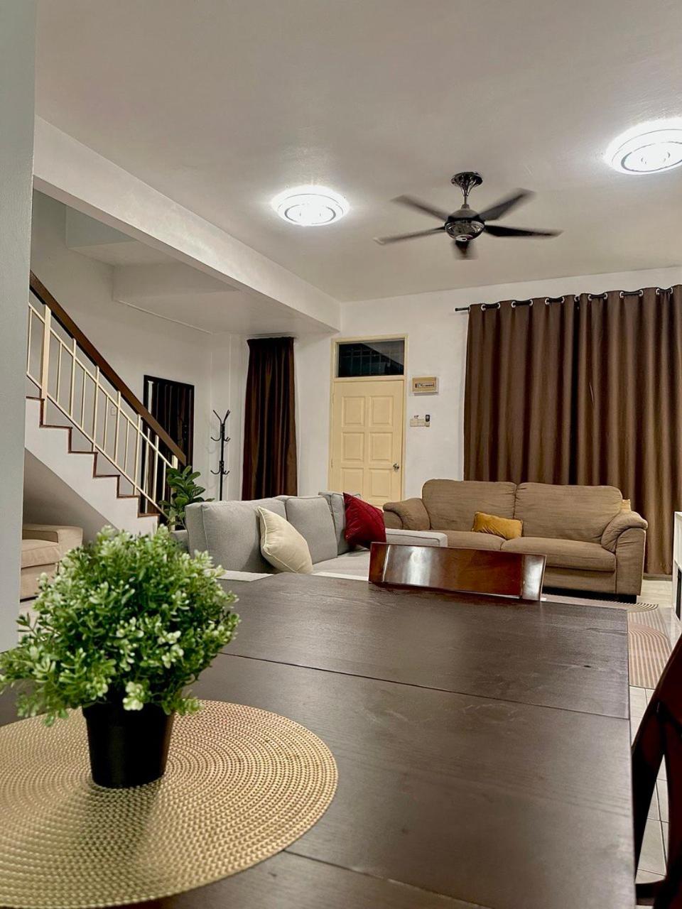 Mijanna Guesthouse - Johor Bahru