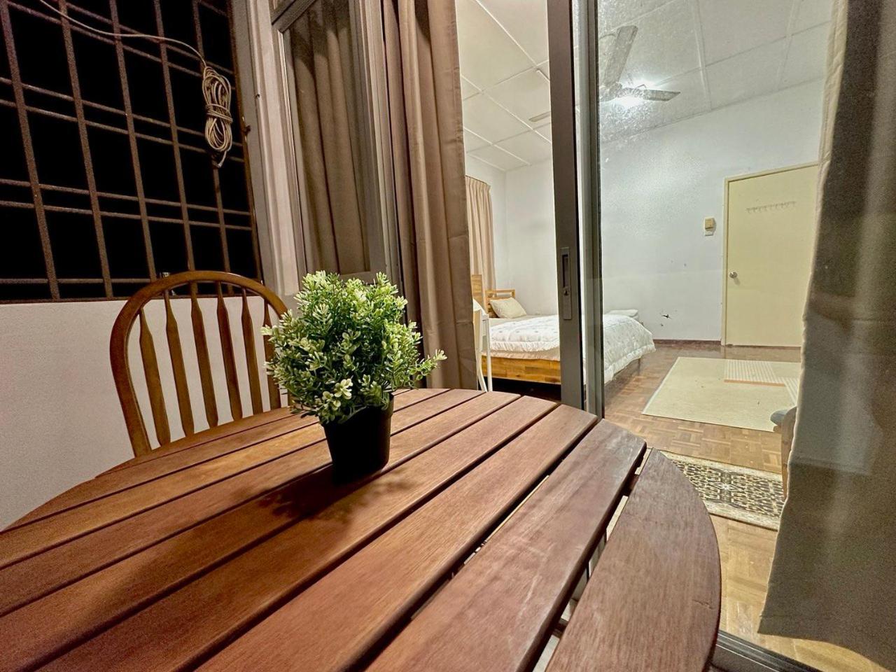 Mijanna Guesthouse - Johor Bahru