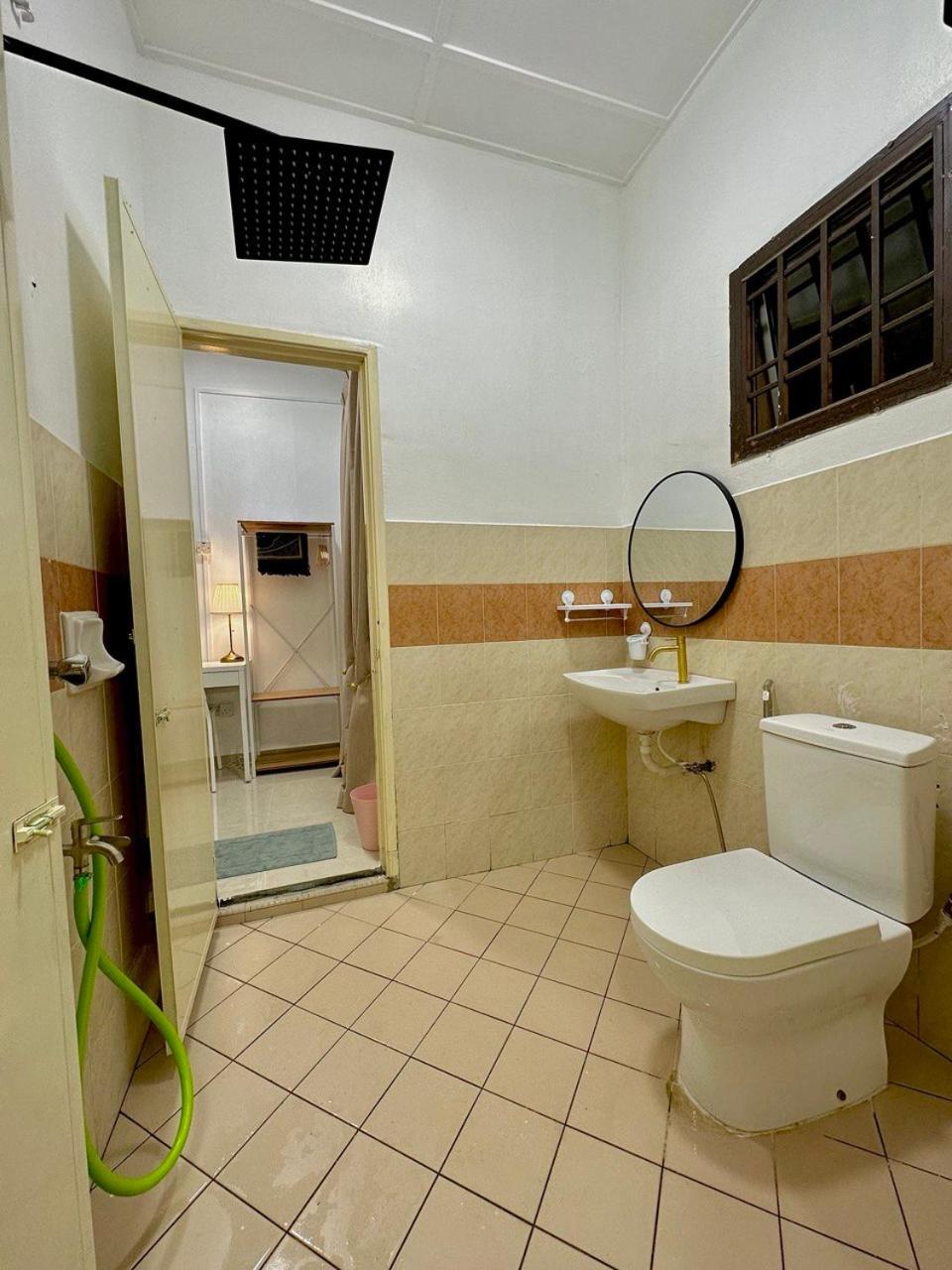 Mijanna Guesthouse - Johor Bahru