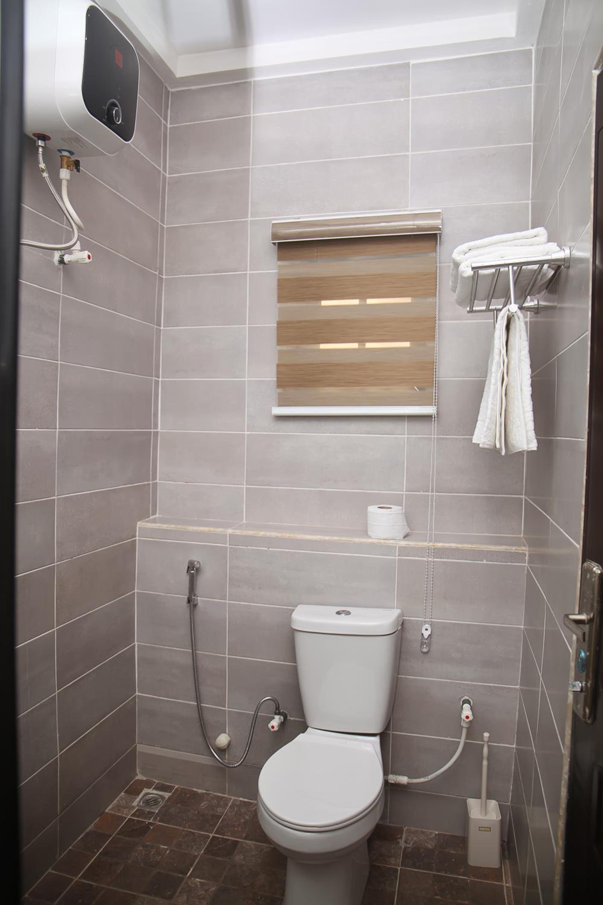 Newly Built 3 Bedroom Tastefully Furnished House Available For Shortlet view 2