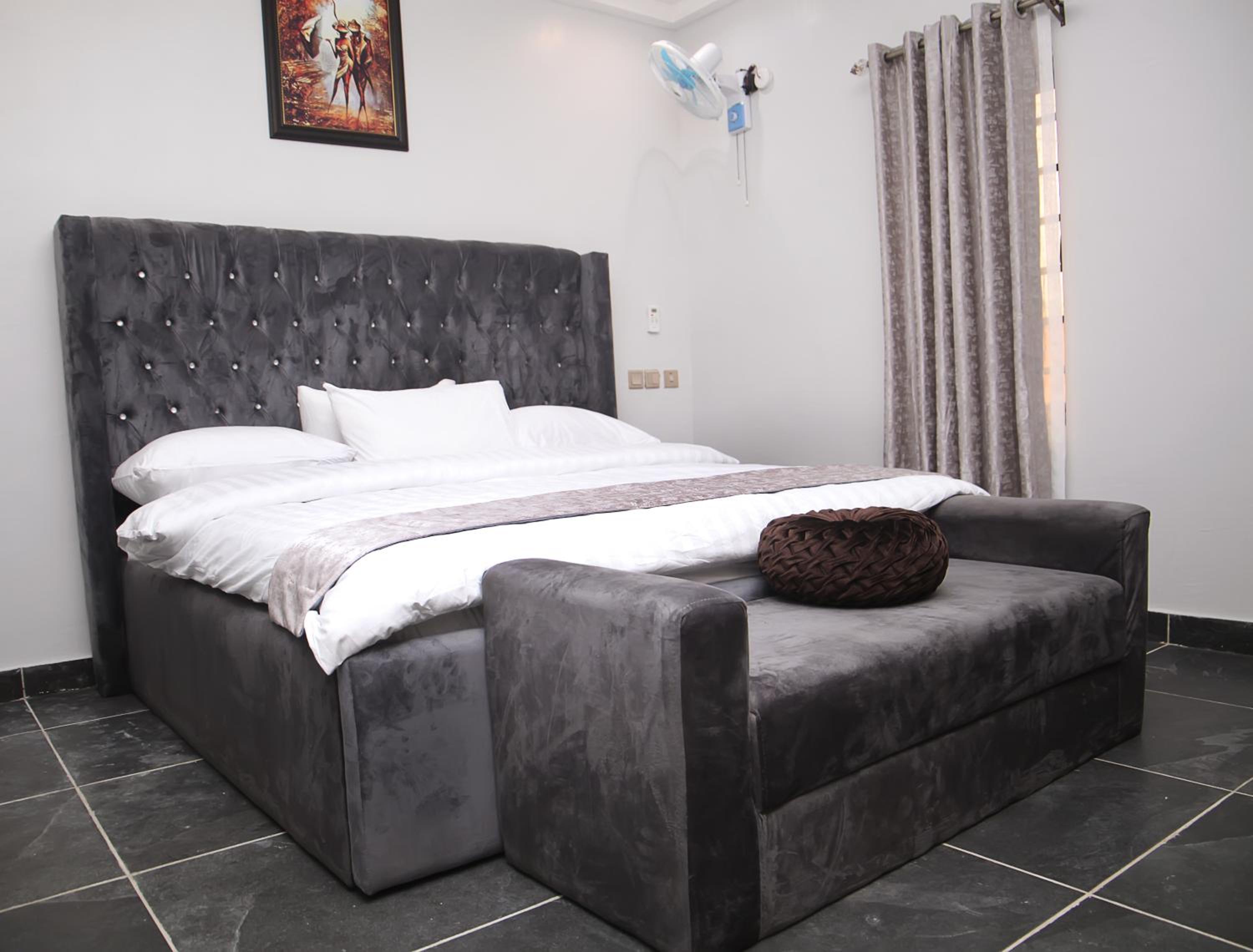 Newly Built 3 Bedroom Tastefully Furnished House Available For Shortlet view 3