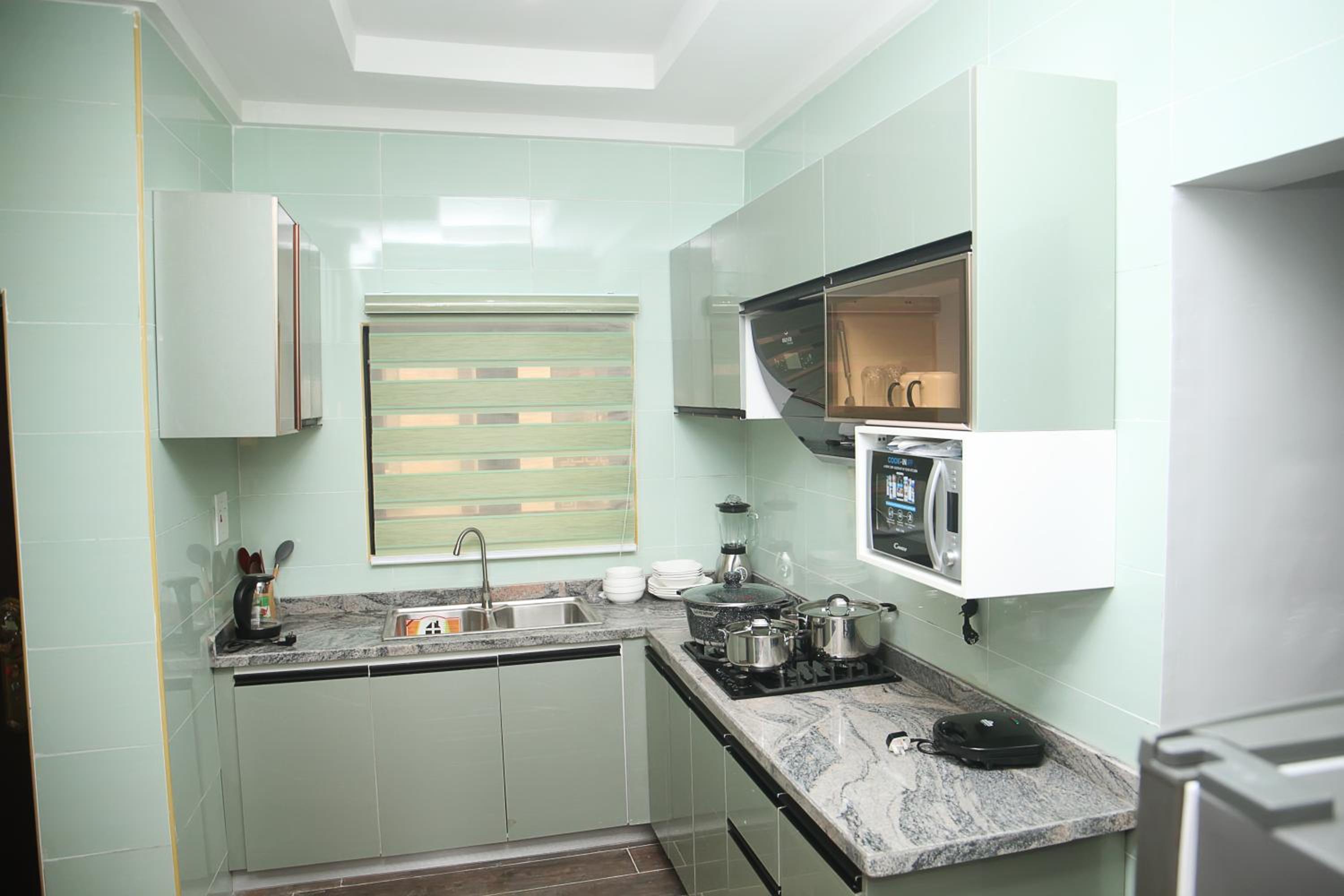 Newly Built 3 Bedroom Tastefully Furnished House Available For Shortlet view 5