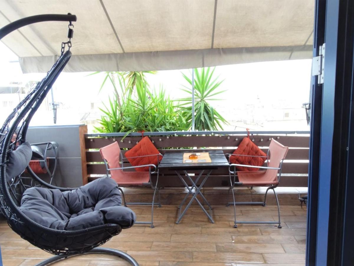 Afrodite! Rooftop Studio - Wonderful City View photo 2
