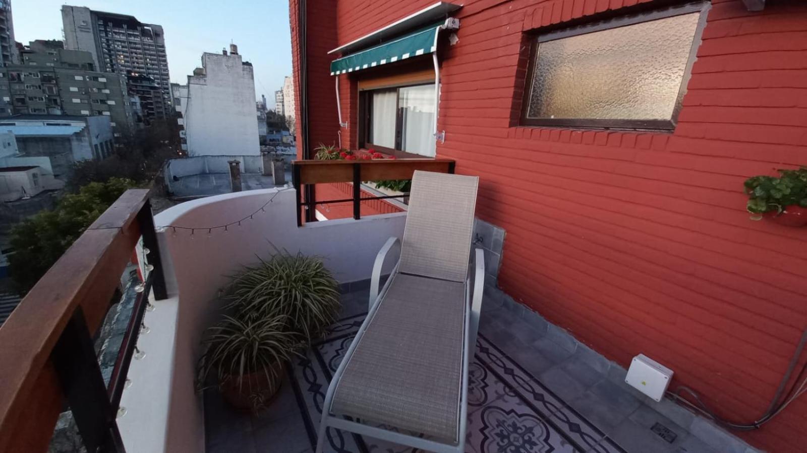 Luminoso Semipiso 2 Ambientes con Balcón Terraza