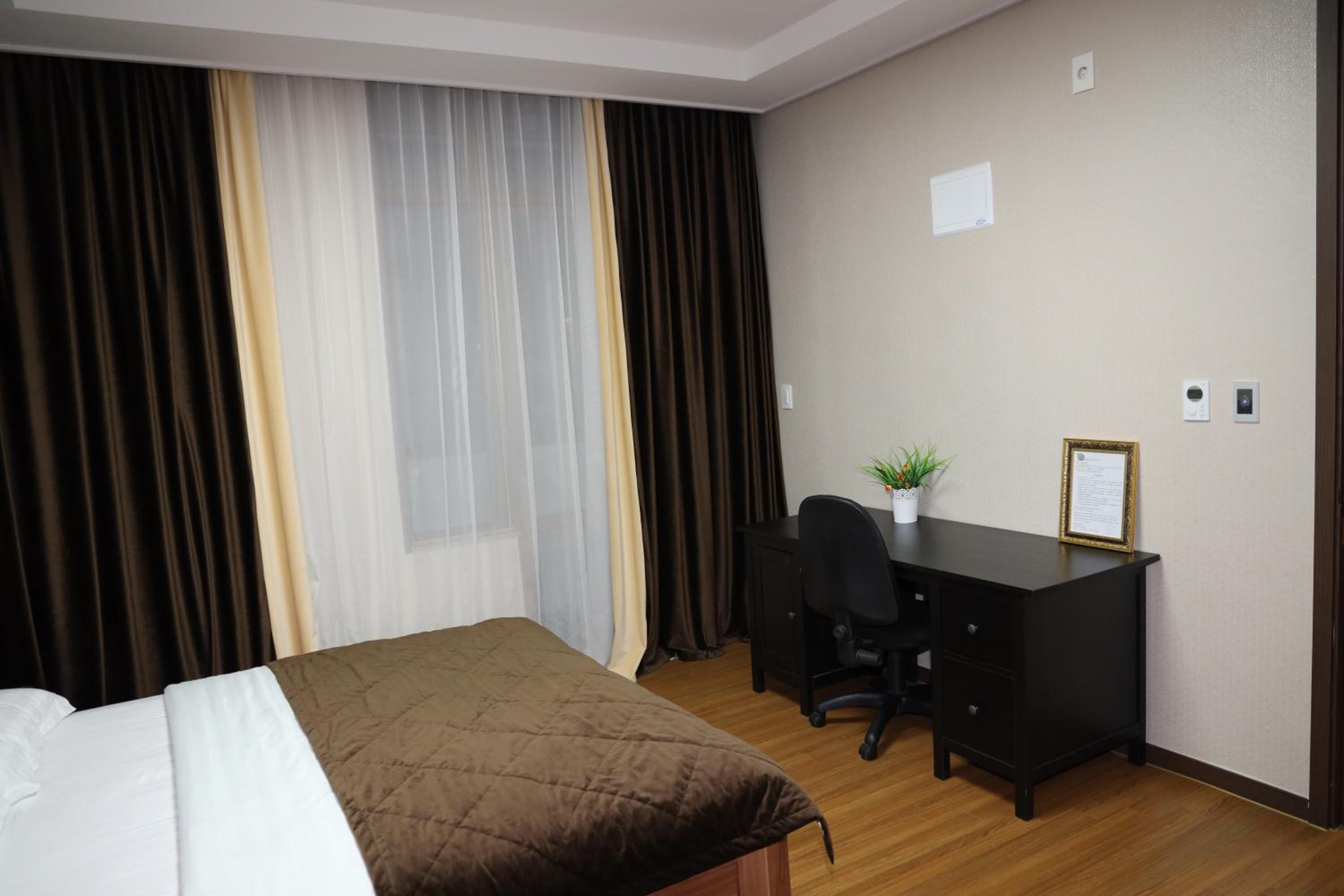 Highvill Apartments