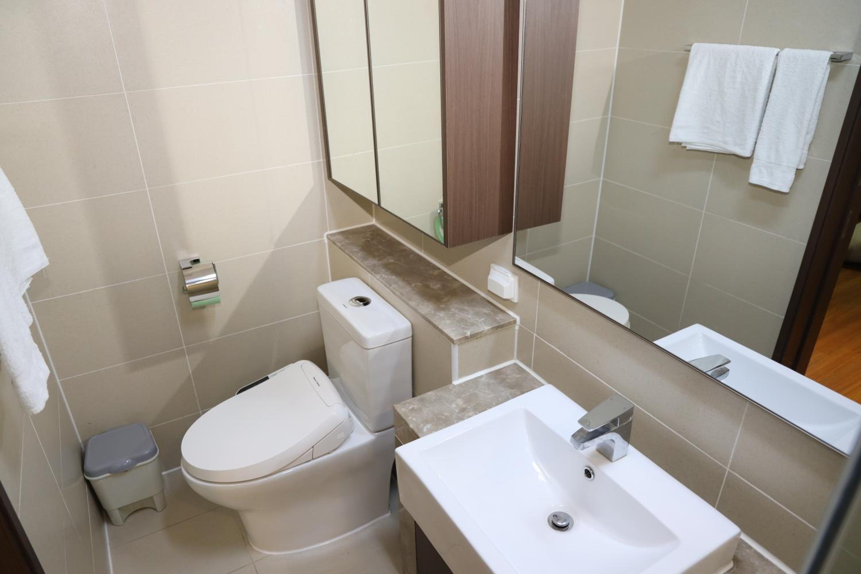 Highvill Apartments