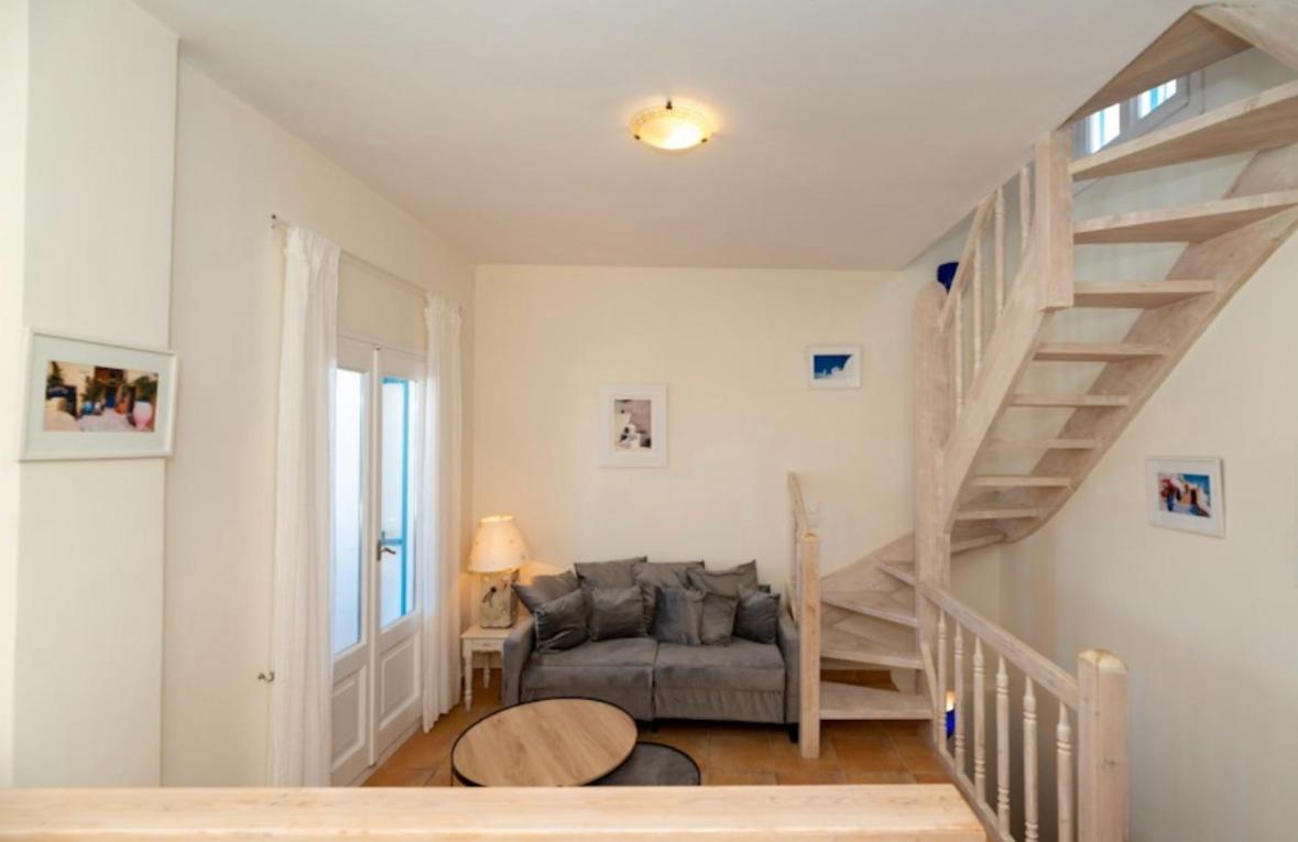 Private pool villa photo 4