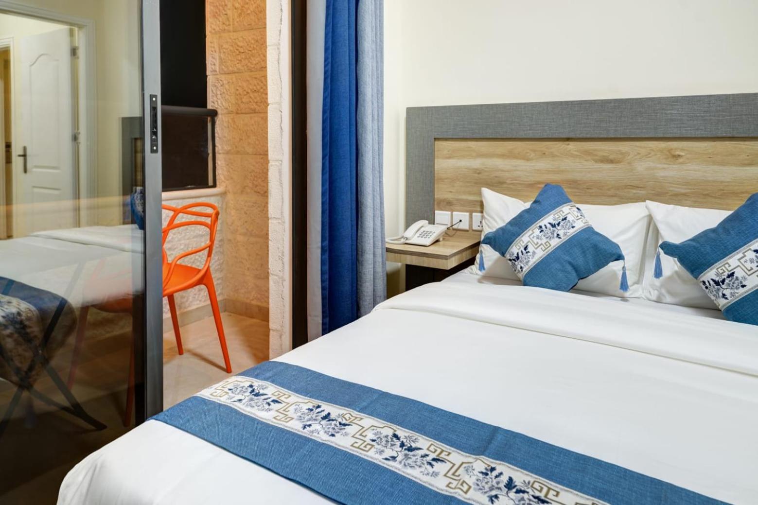 Aqaba Vacations - Three Palms Suites - Property Image 11