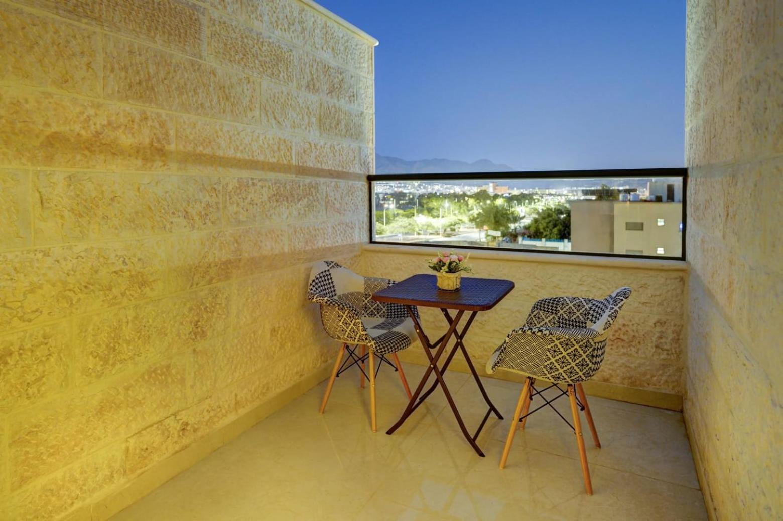 Aqaba Vacations - Three Palms Suites - Property Image 12