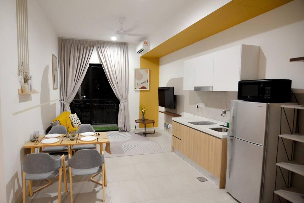 The Gallery @ Pano Jln Ipoh -MRT. S/Check-In. Free Parking