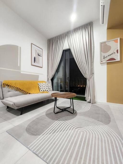 The Gallery @ Pano Jln Ipoh -MRT. S/Check-In. Free Parking