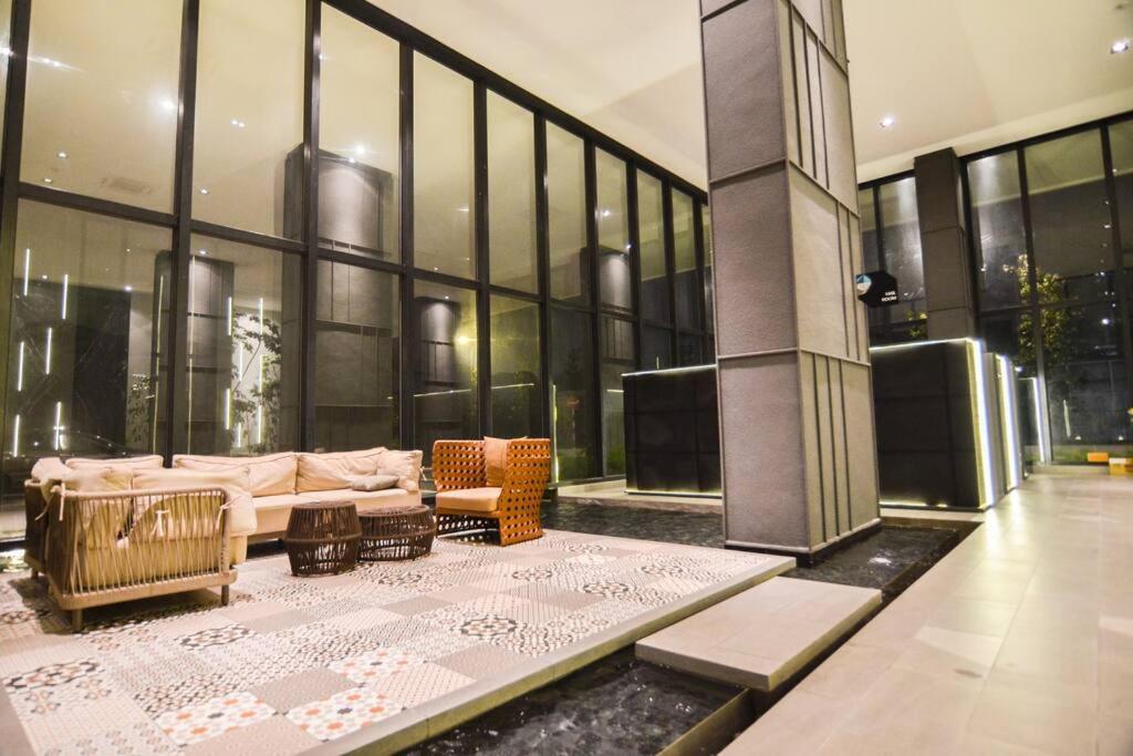 The Gallery @ Pano Jln Ipoh -MRT. S/Check-In. Free Parking
