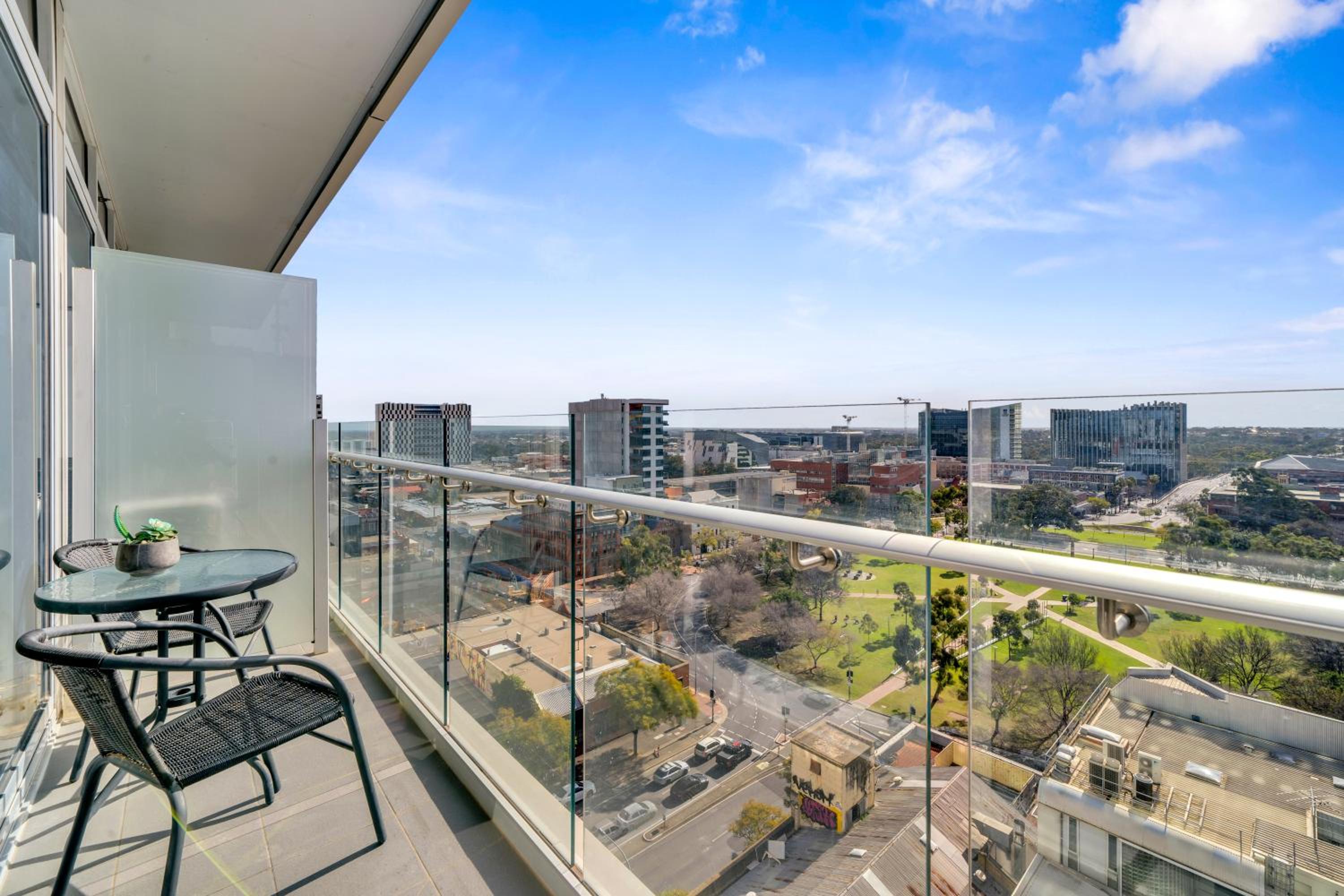 Vision Apartments On Morphett with Parking