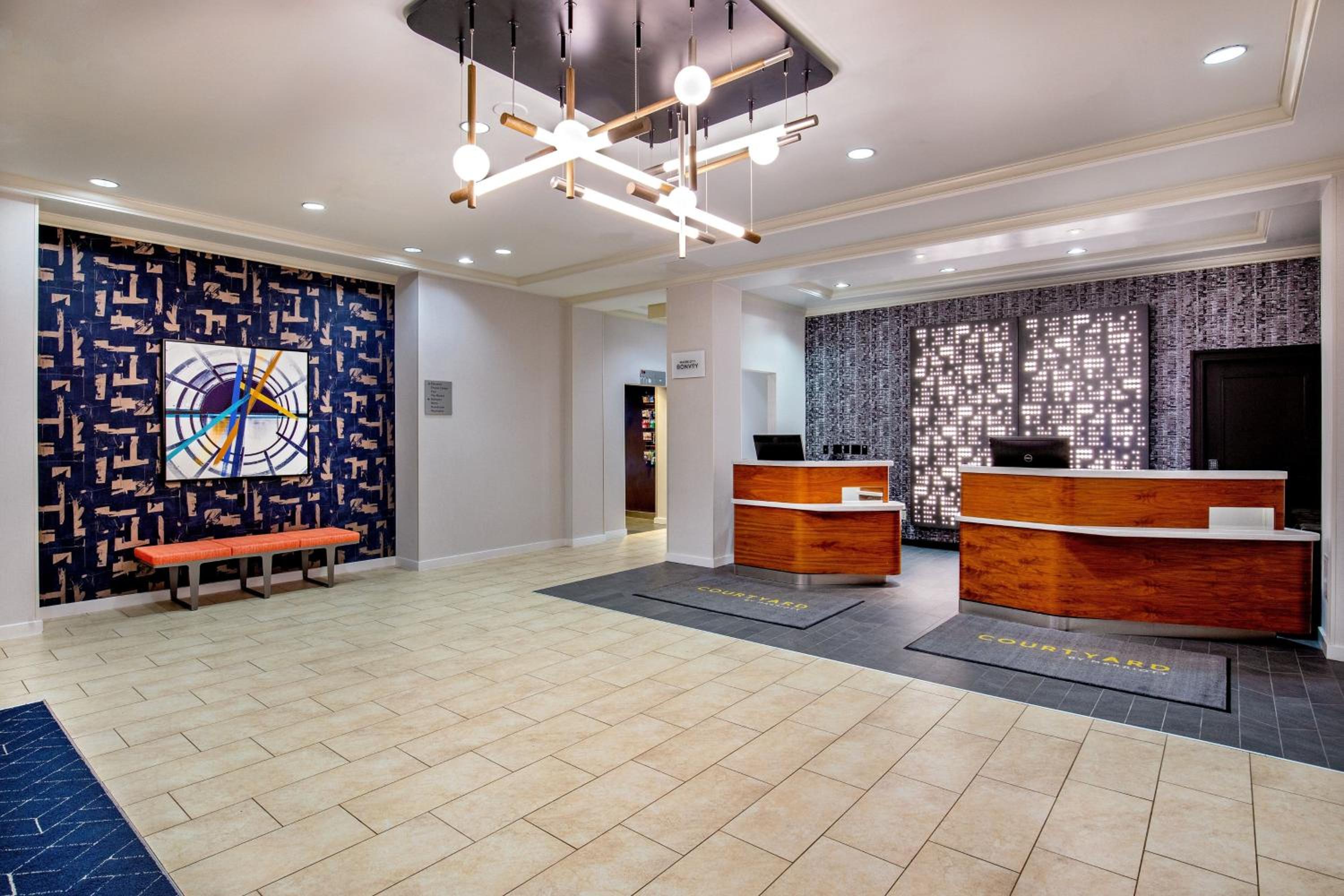 Boston Vacations - Courtyard by Marriott Boston Billerica Bedford - Property Image 1