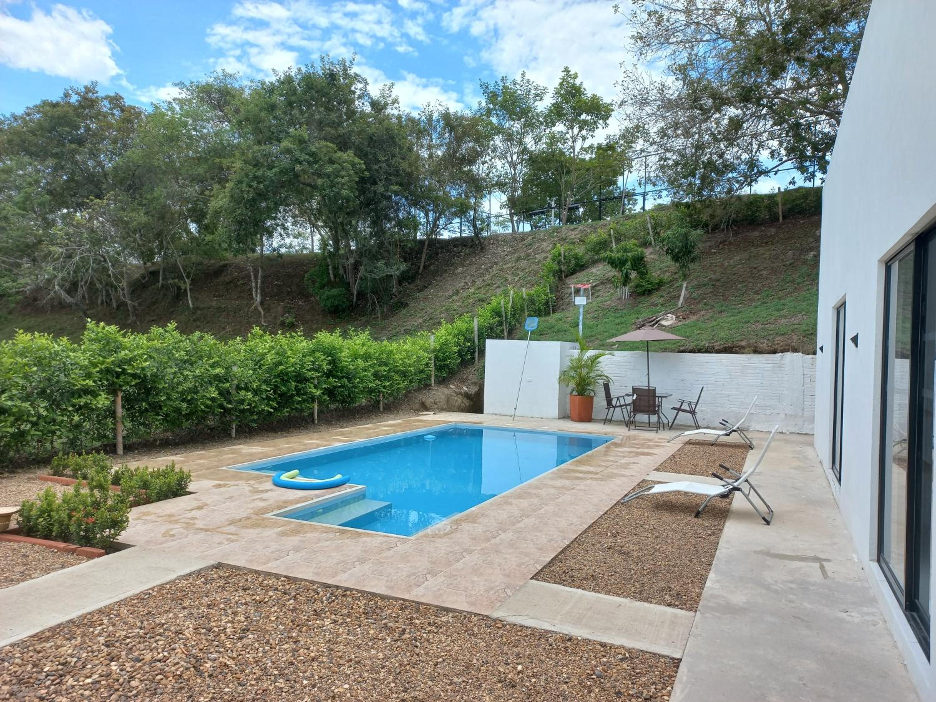 Piscina privada y mucha tranquilidad.