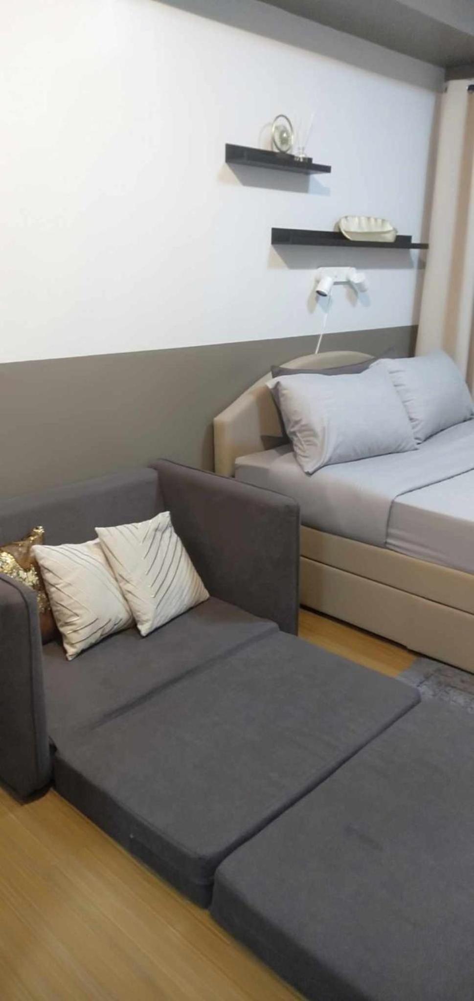 Taguig Budget Airbnb with Amenities near BGC and Airport view 5