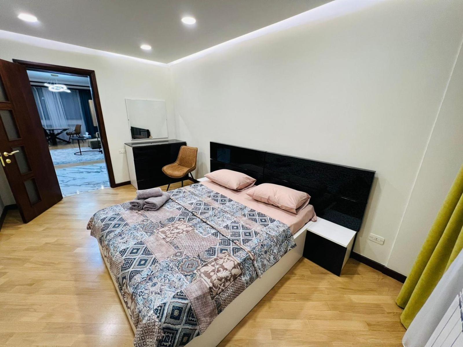 Deluxe Modern 3 Bedroom + 2 Bathrooms Apartment, on Amiryan Street, Middle of Center