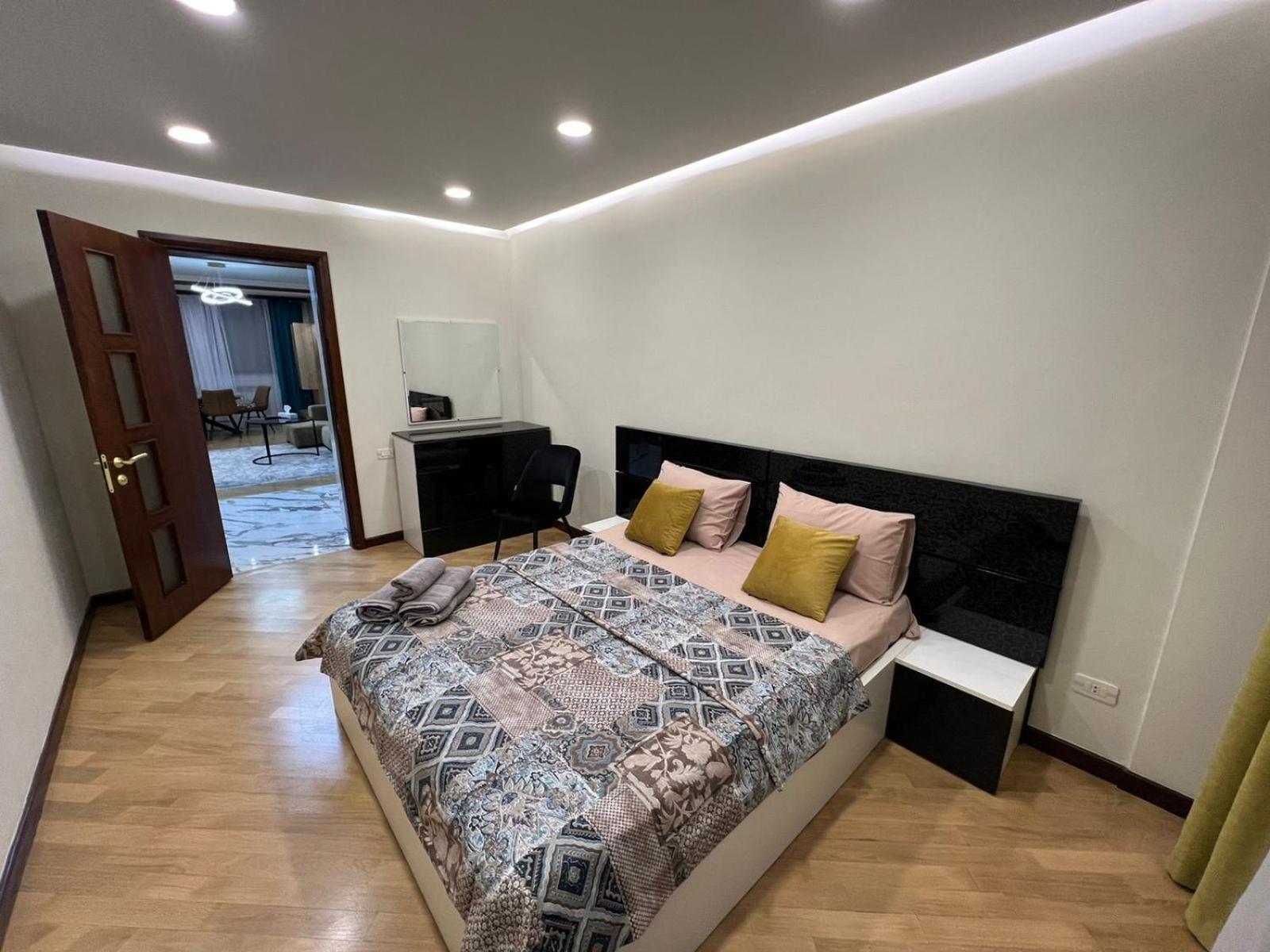 Deluxe Modern 3 Bedroom + 2 Bathrooms Apartment, on Amiryan Street, Middle of Center
