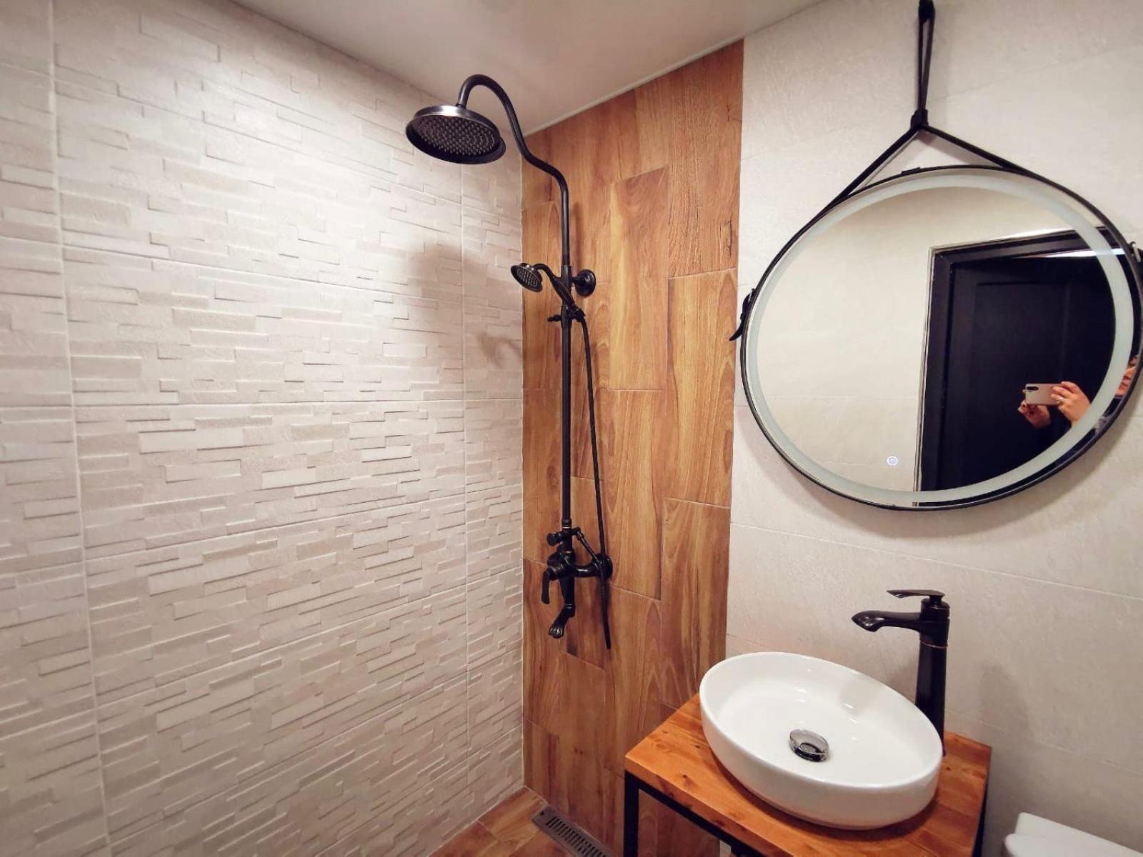 Deluxe Modern 3 Bedroom + 2 Bathrooms Apartment, on Amiryan Street, Middle of Center