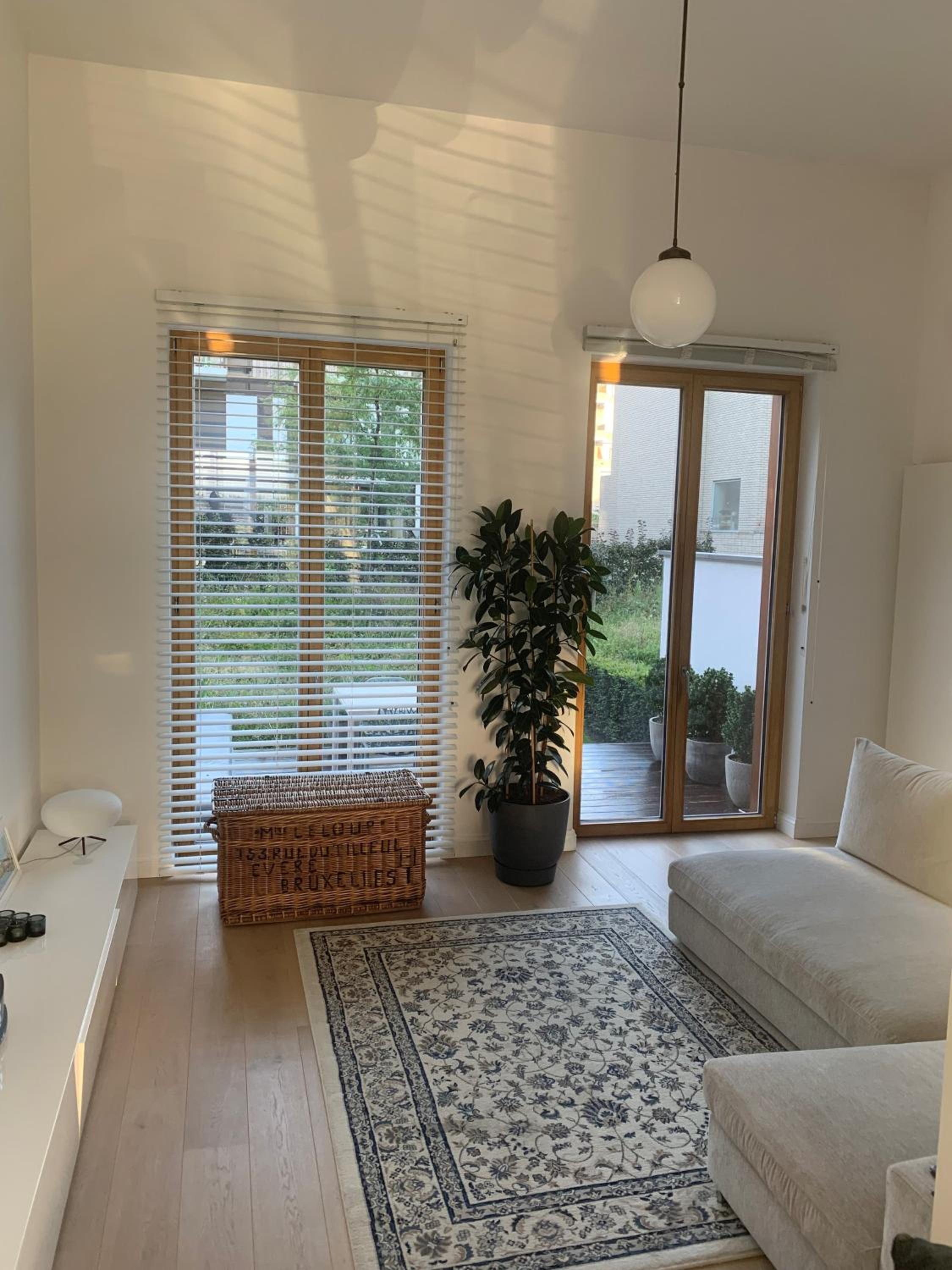 Luxury apartment, private terrace & FREE PARKING